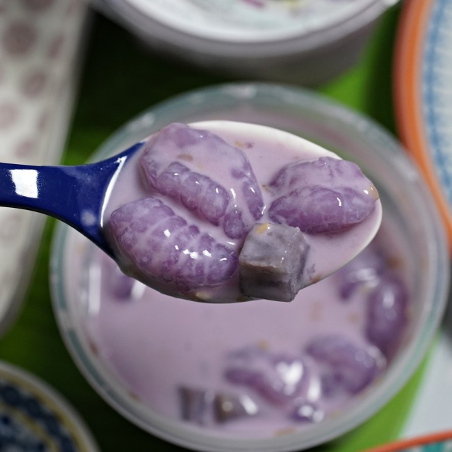 khunkae-caramelized-crips-with-purple-sweet-potato