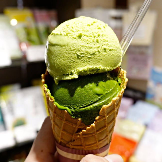 suzukien-ice-cream-green-tea