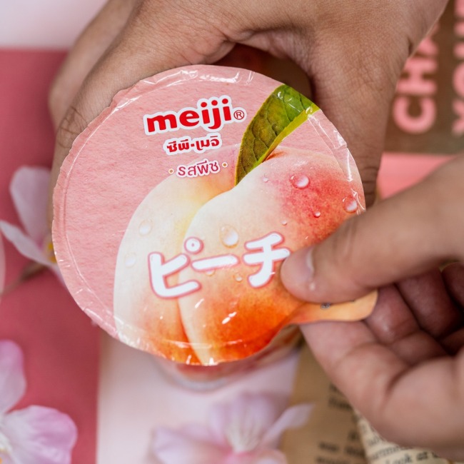 meiji-yoghurt-peach