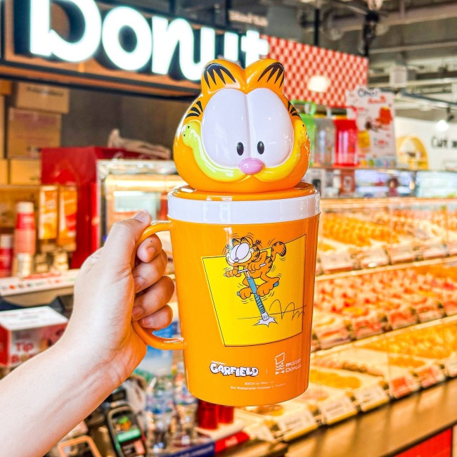 mister-donut-x-garfield-13