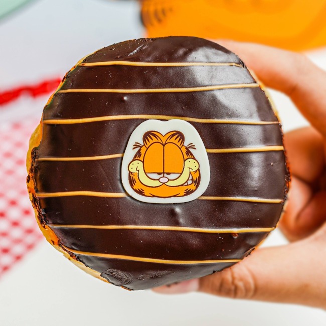 mister-donut-x-garfield-5