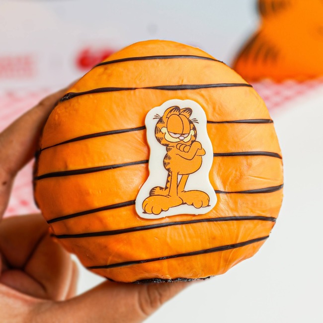 mister-donut-x-garfield-6