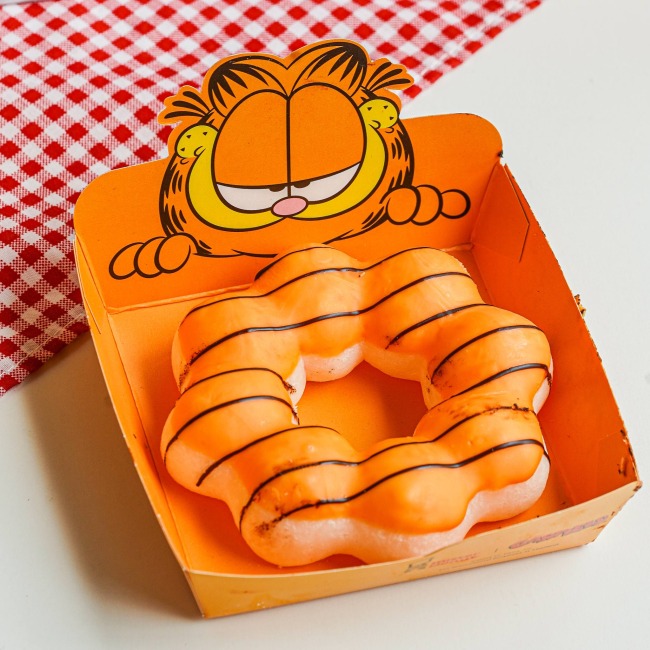 mister-donut-x-garfield-8