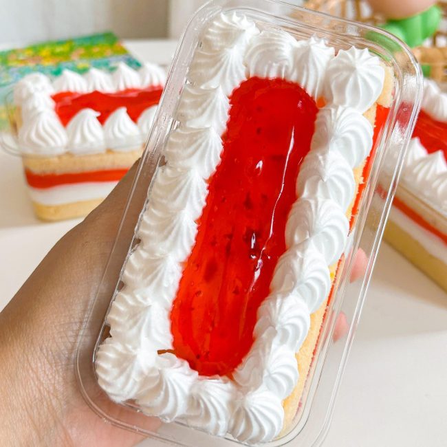 cj-strawberry-cake-3