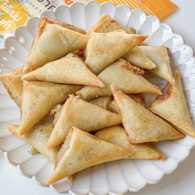 cooking-samosa-banana-makro-3