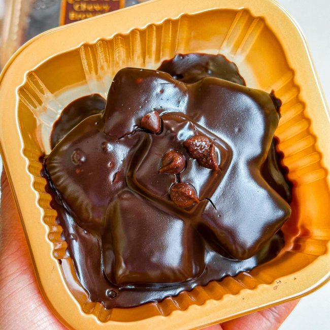 chewy-brownie-7-11-2