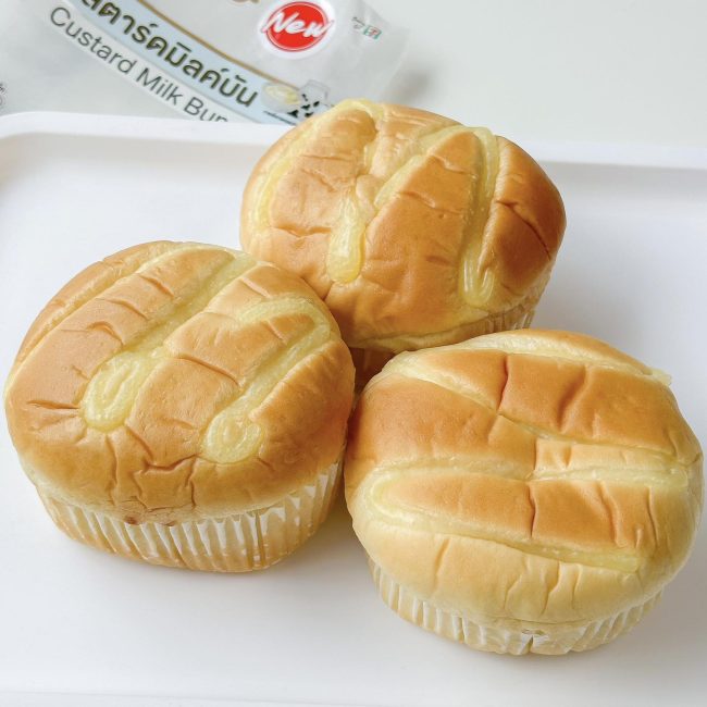 custard-milk-bun-7-11-5