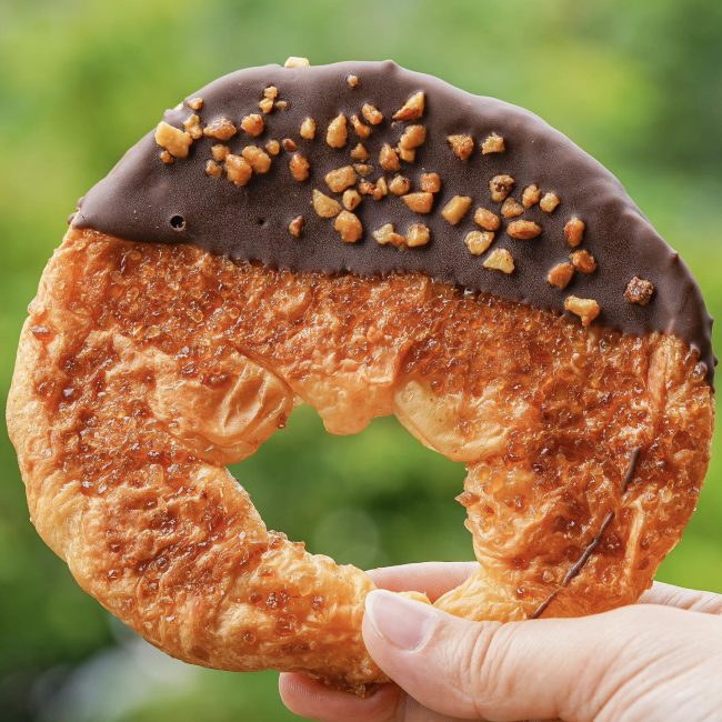flat-croissant-7-11-5