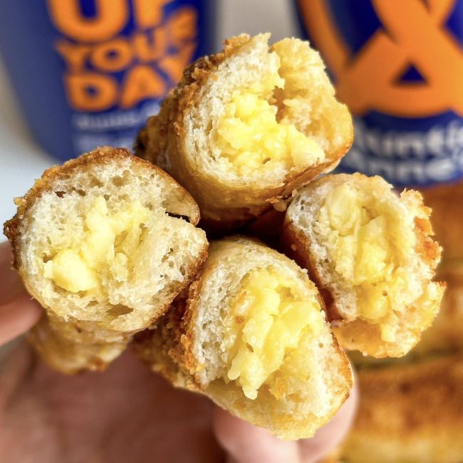 prezell-lemon-creamcheese-stick-auntie-annes-4