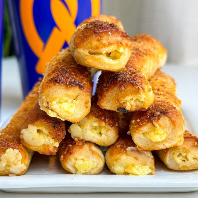 prezell-lemon-creamcheese-stick-auntie-annes-5