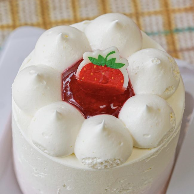 strawberry-milk-cream-cake-7-11-3
