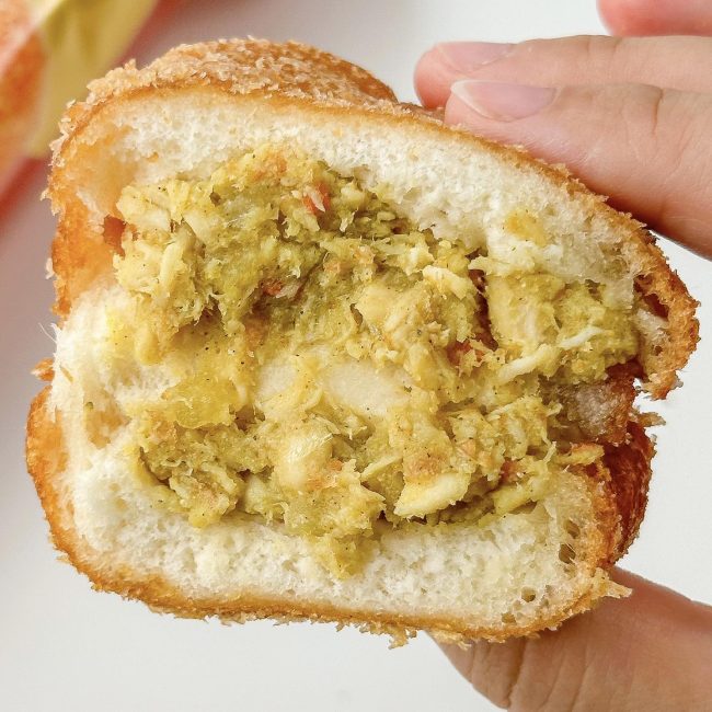7-11-donut-curry-chicken-3