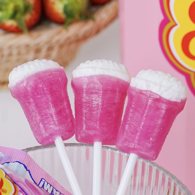 chupa-chups-milk-strawberry-4