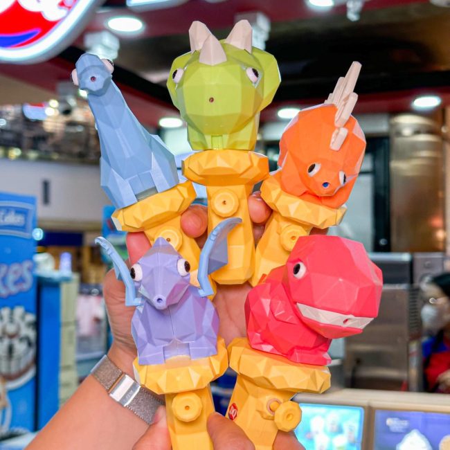 dino-gun-dairy-queen-3