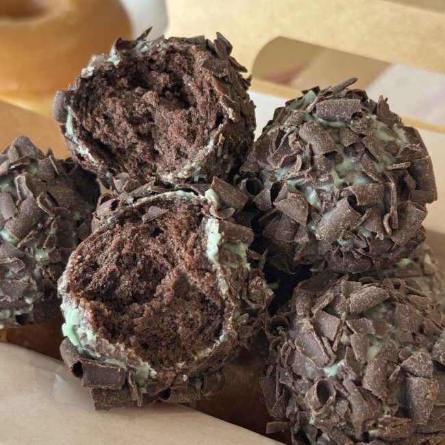 mint-choc-bits-tim-hortons-4