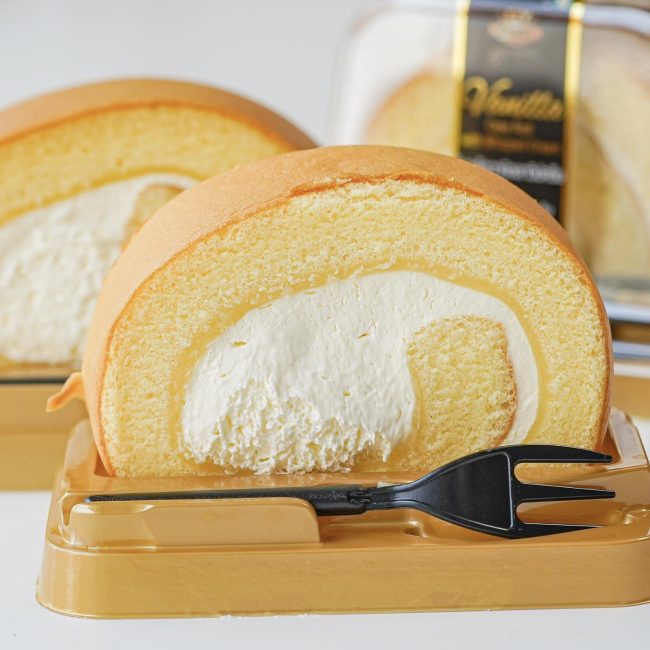 roll-cake-vanilla-whipcream-3