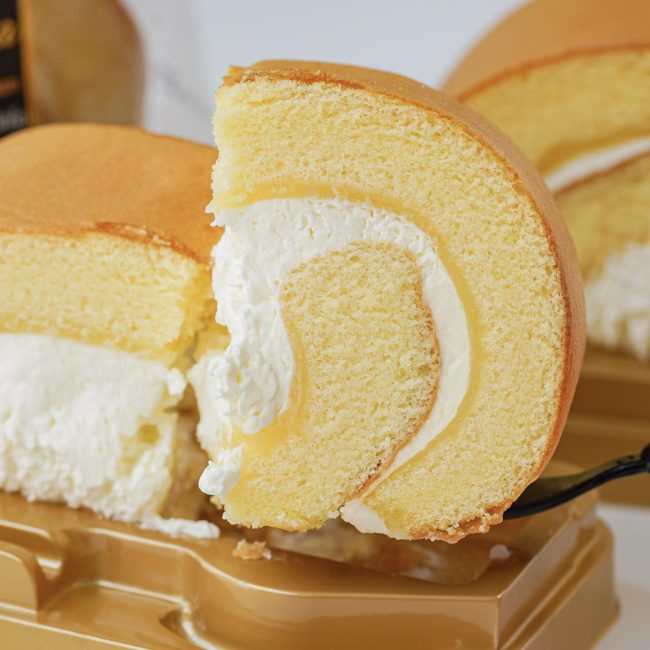 roll-cake-vanilla-whipcream-5