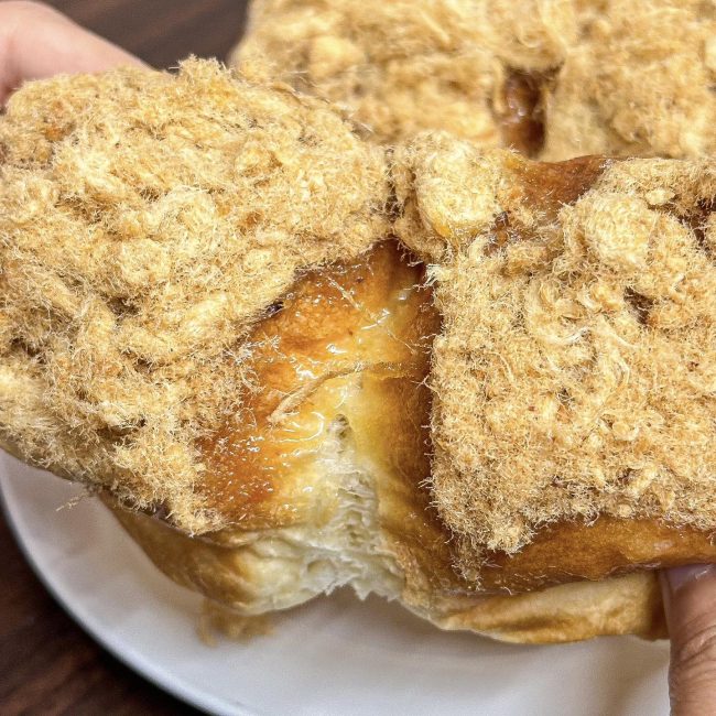 pork-floss-bun-yamazaki-2