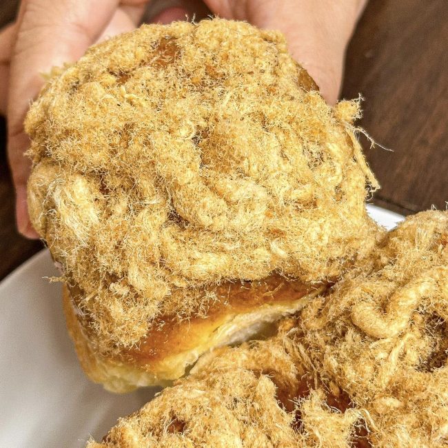 pork-floss-bun-yamazaki-3
