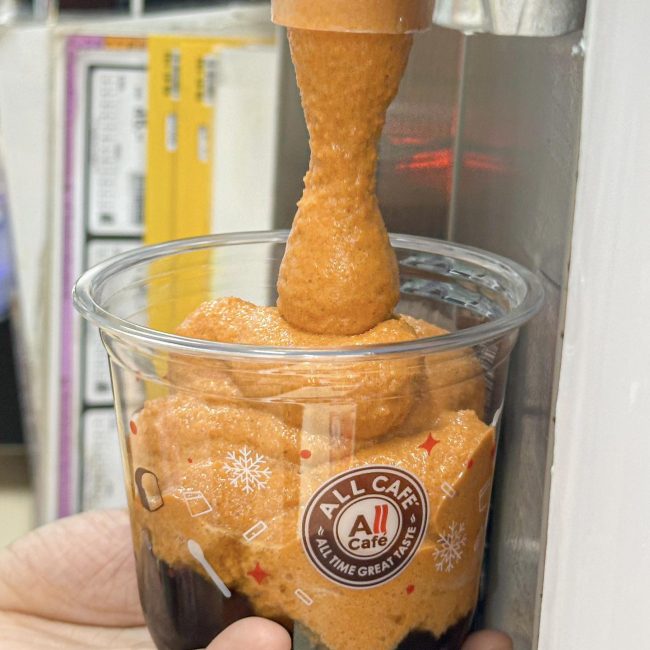 7-11-slushy-thai-tea-2