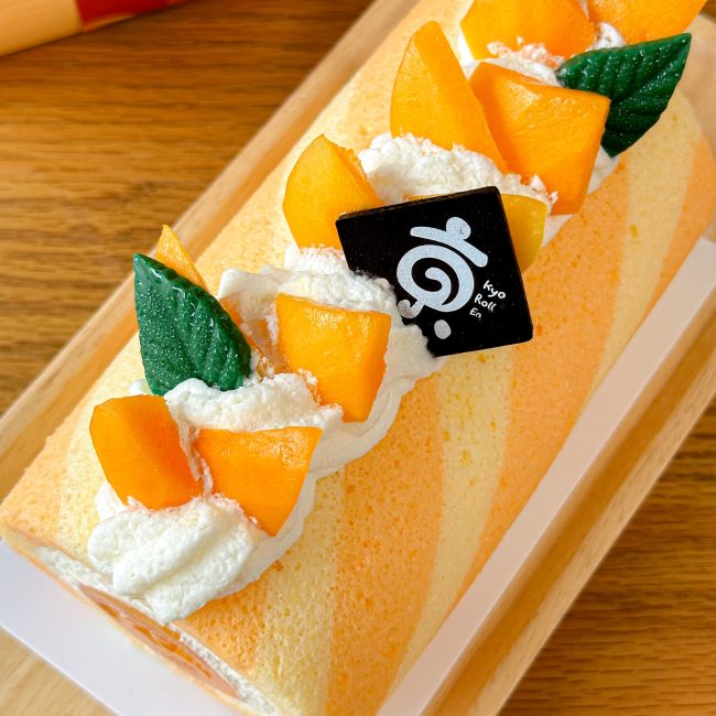 kyo-roll-en-marian-plum-fromage-blanc-roll-2