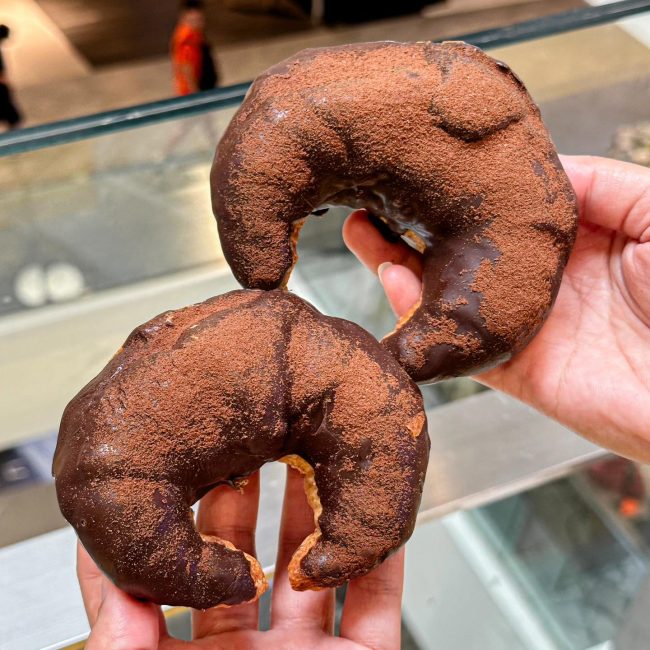 7-11-triple-choc-croisant-2