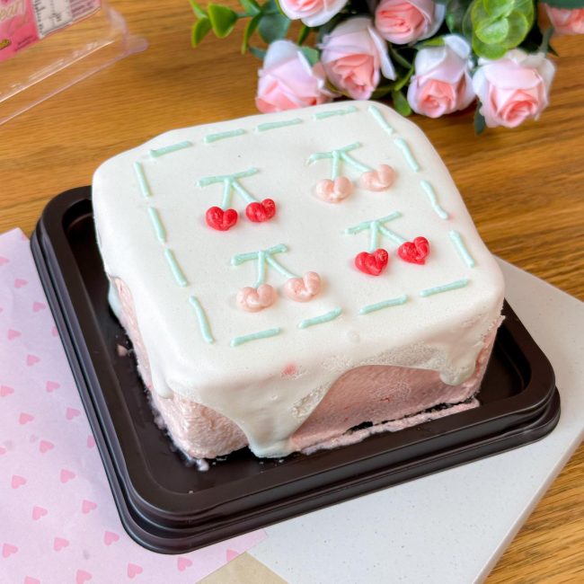 bake-a-wish-x-7-11-valentine-cake-2