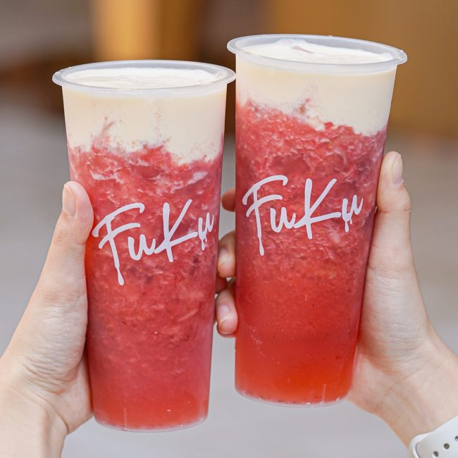 fuku-matcha-cream-cheese-strawberry-tea-2