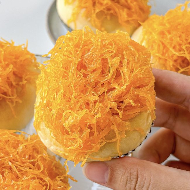 foy-thong-filled-bread-genies-7-11-3