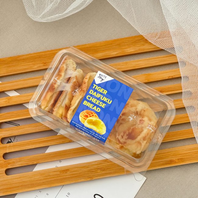 white-story-daifuku-cheese-bread-3