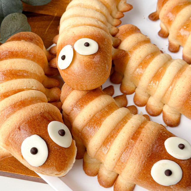 worm-bread-bread-talk-3