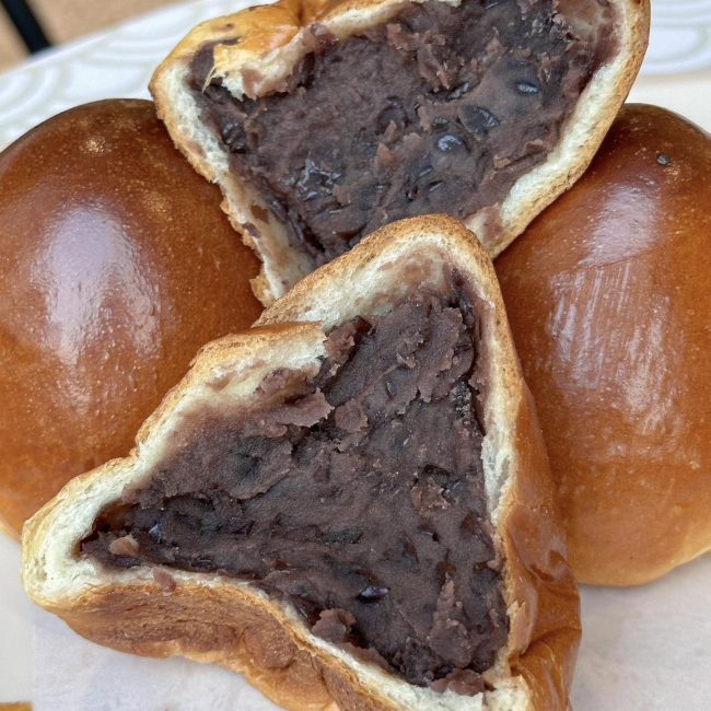 sunmoulin-red-bean-bun-2
